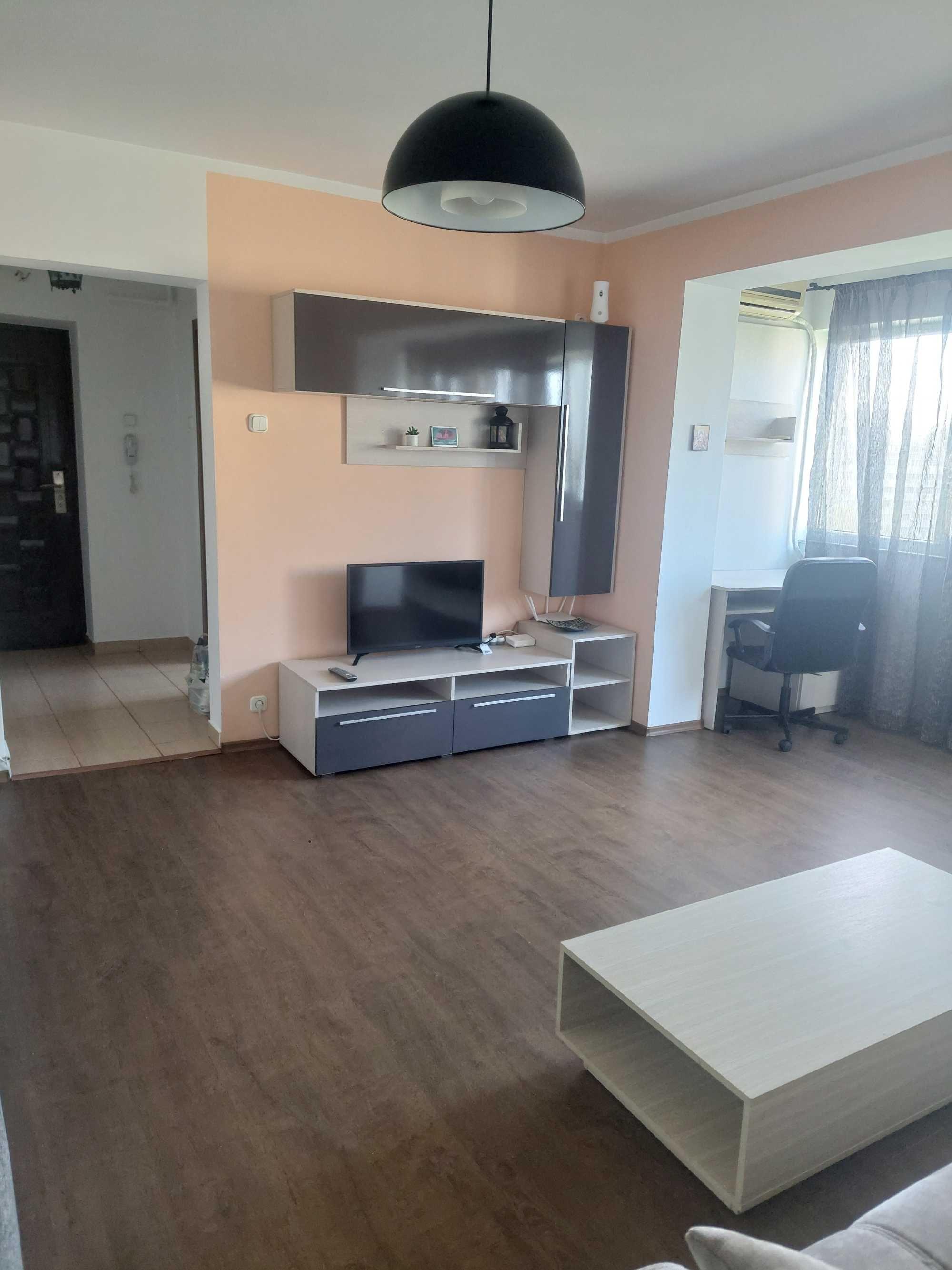 Particular inchiriez apartament 3 camere Piata Ramnicul Sarat. - imagine 1