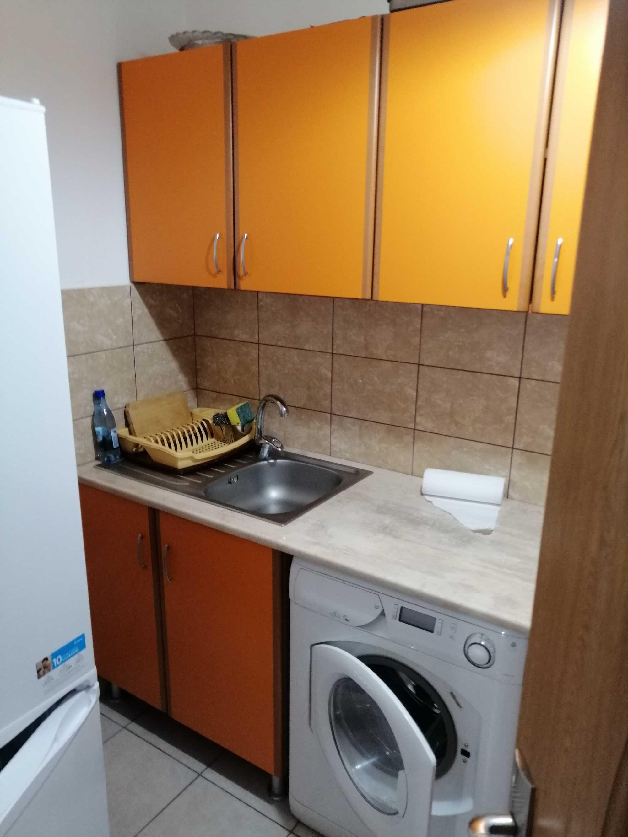 Privat inchiriez garsoniera Constantin Brâncoveanu