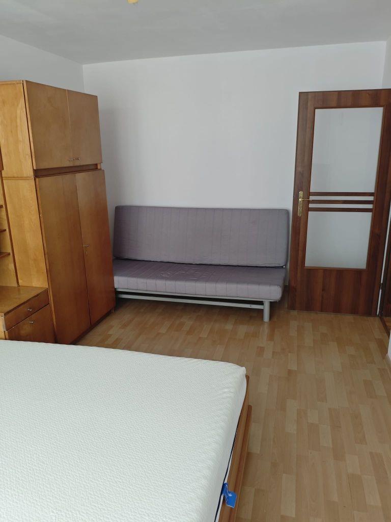 De închiriat Ap 2 camere decomandat