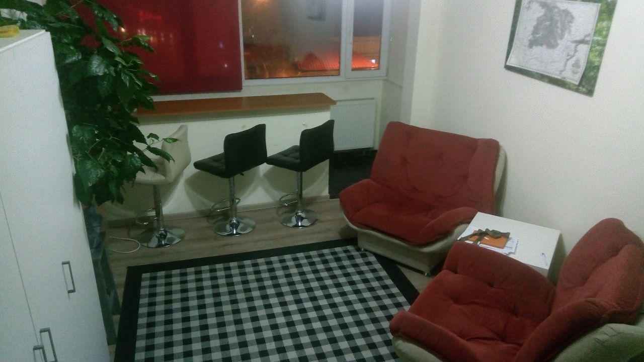 Proprietar inchiriez apartament decomandat la Metrou Eroii Revoluției