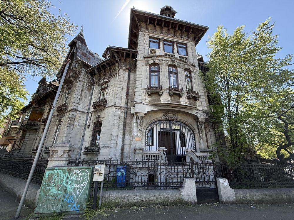 Vand apartament 4 camere