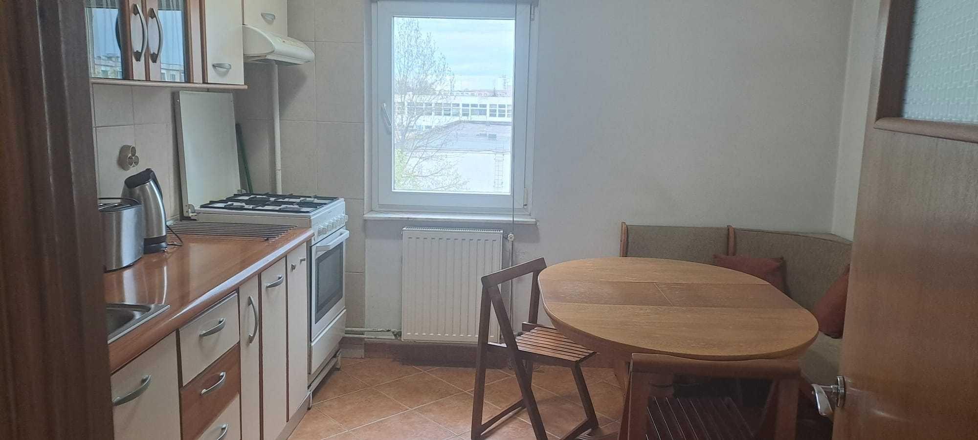 Apartament trei camere Exercitiu, etaj 3/4, liber - imagine 1