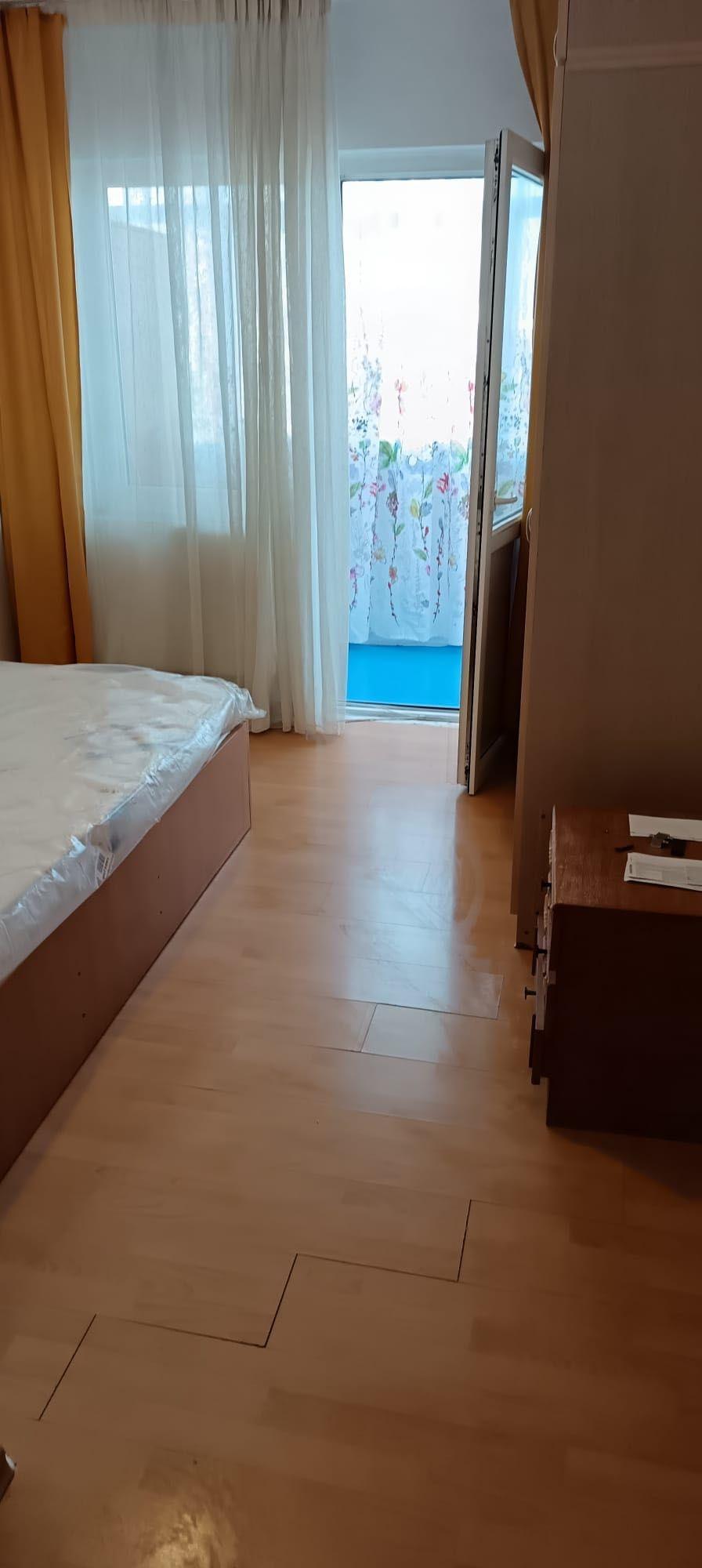 Închiriez Garsonieră zona Prundu Pitești - imagine 1