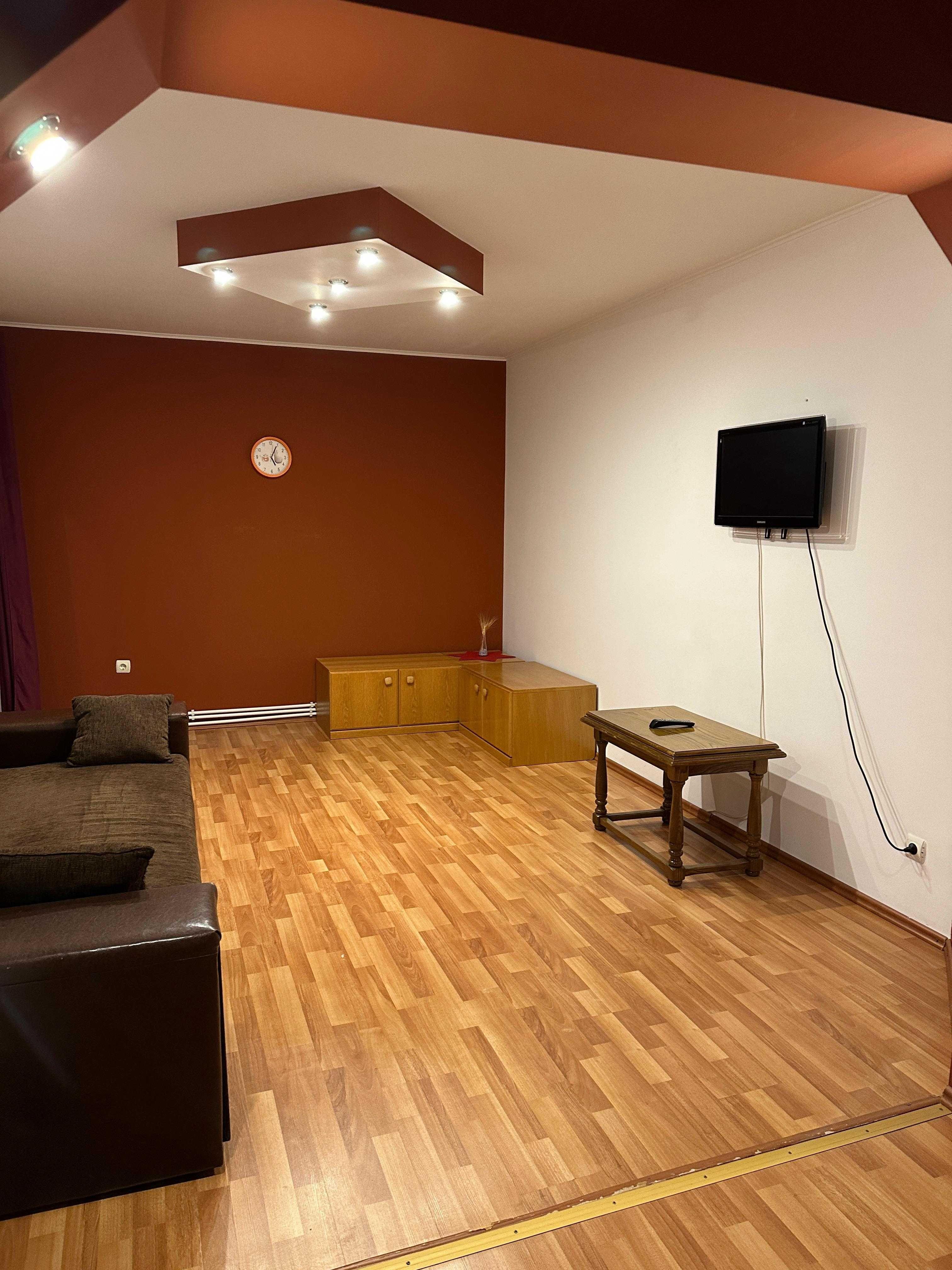 Inchiriez Apartament 4 camere Gavana 3 - imagine 1