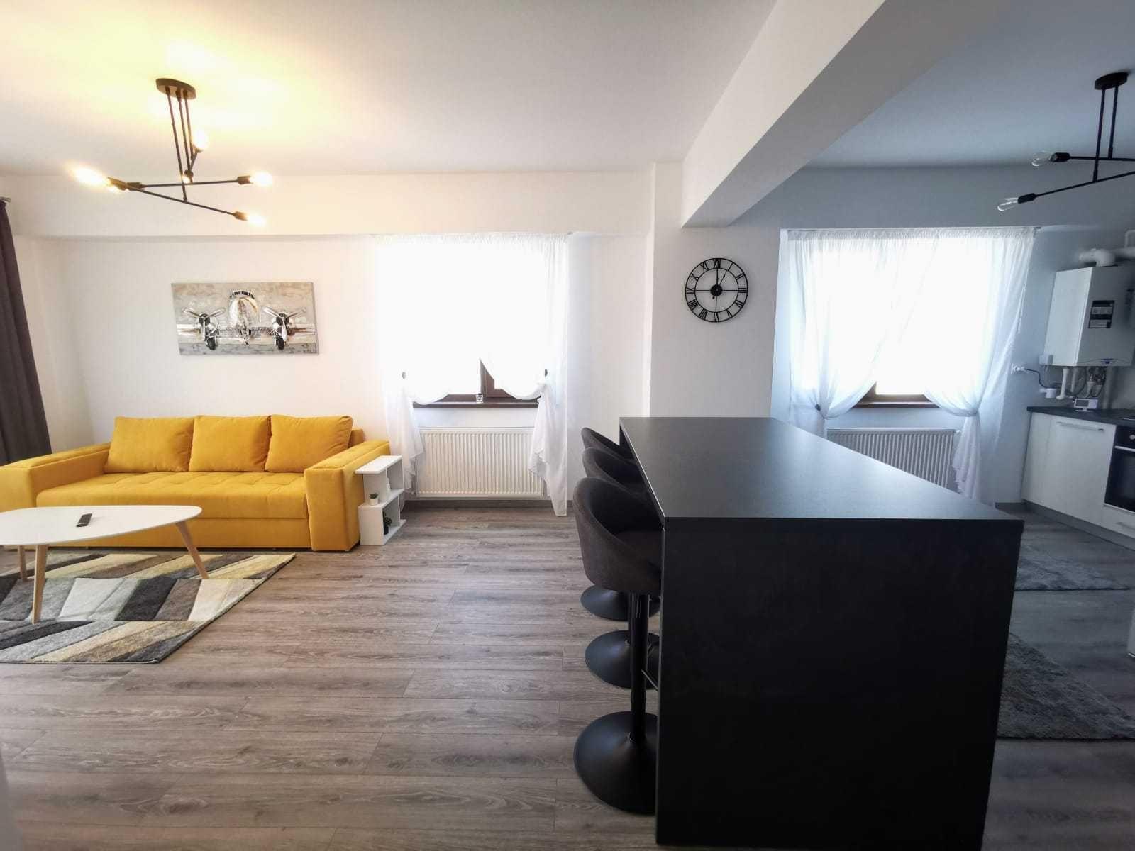 Închiriez apartament 2 camere (fond nou 2022) + loc parcare privat - imagine 1