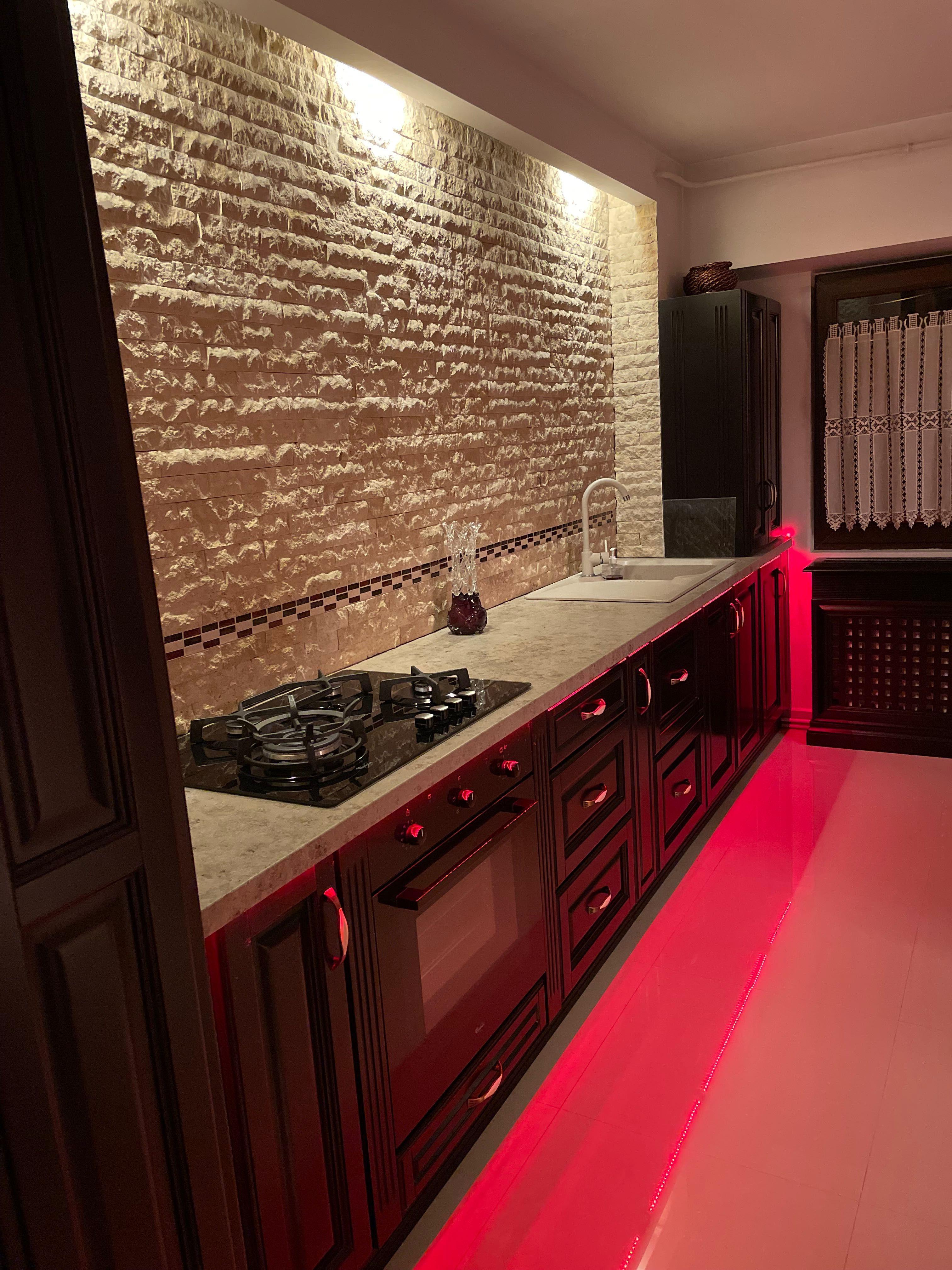 Apartament 3 cam., 97 mp + boxa10 mp et 1 Păcurari