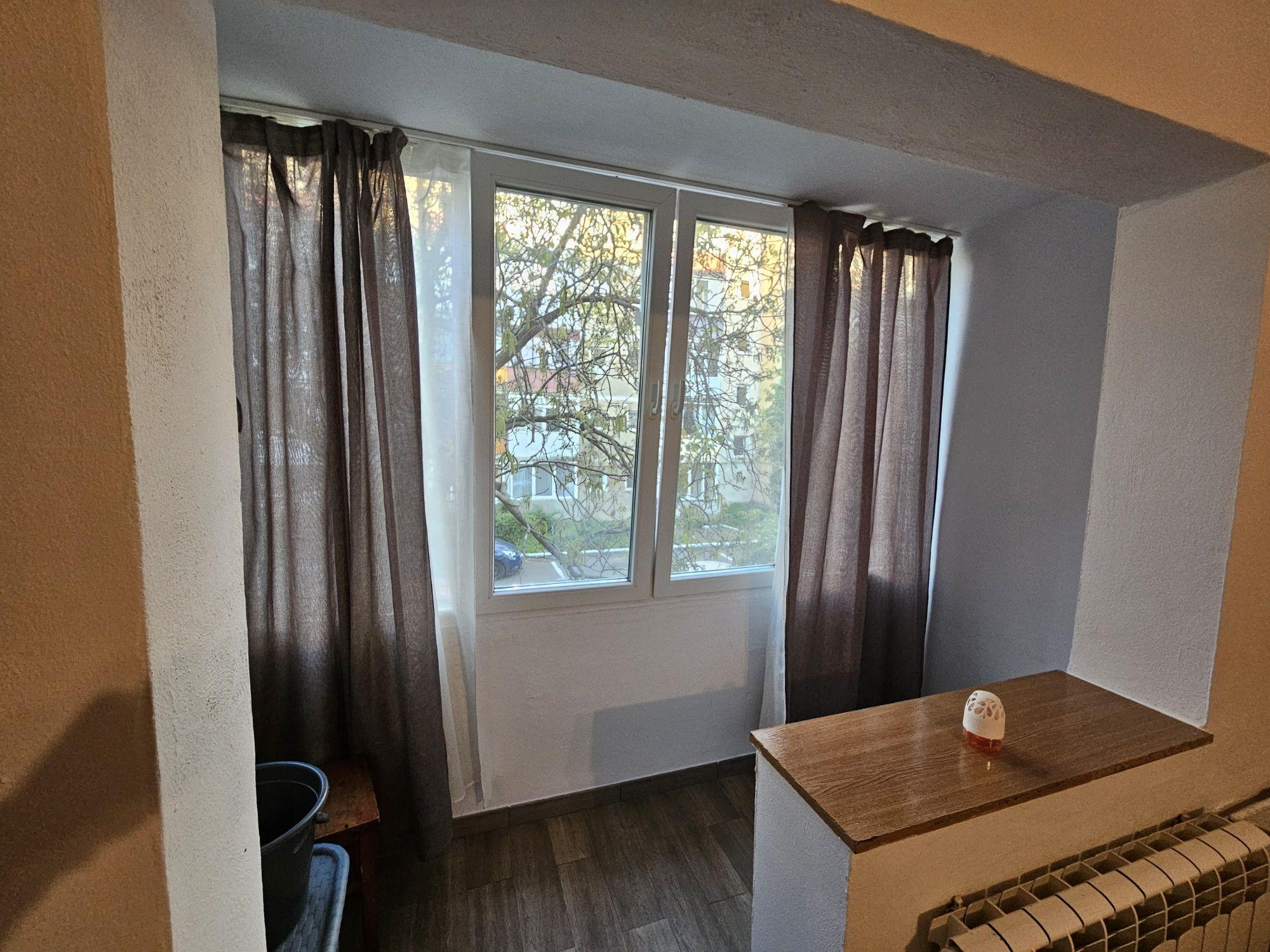 Garsoniera de inchiriat - imagine 1