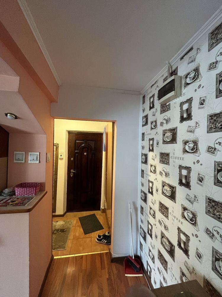 De vanzare 2 camere/Micro 14 - imagine 1