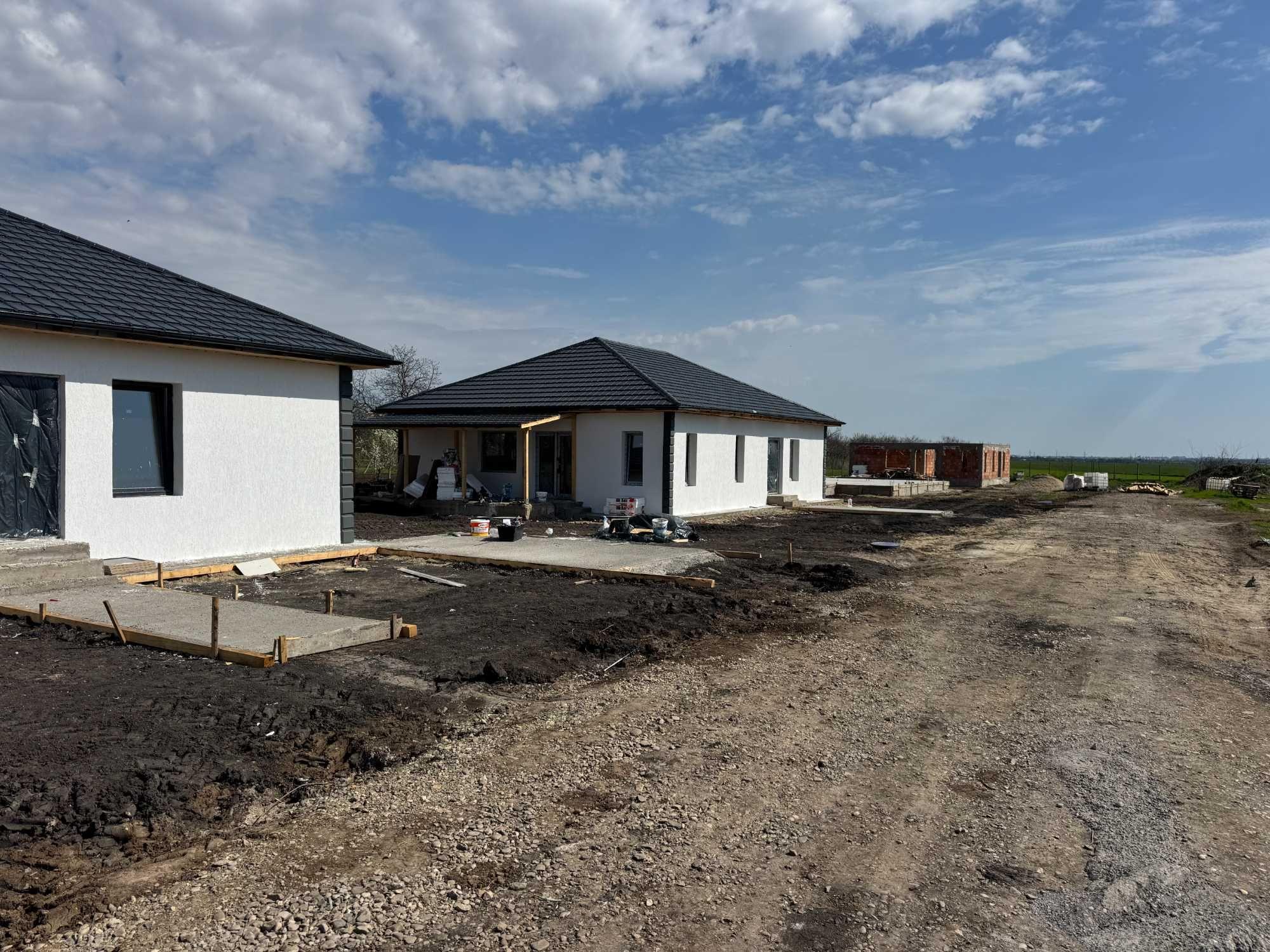 Case de vanzare, in Merei, la 10 km de Buzau - imagine 1