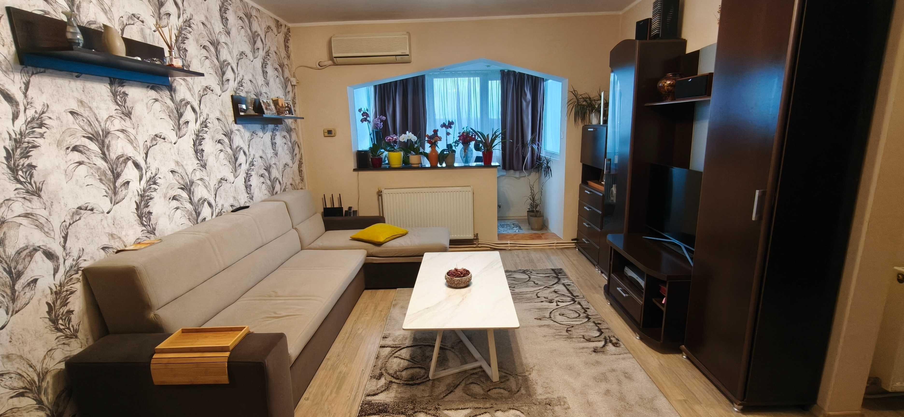 Apartament 2 camere semidecomandat, Bacău, str.Cornisa Bistritei