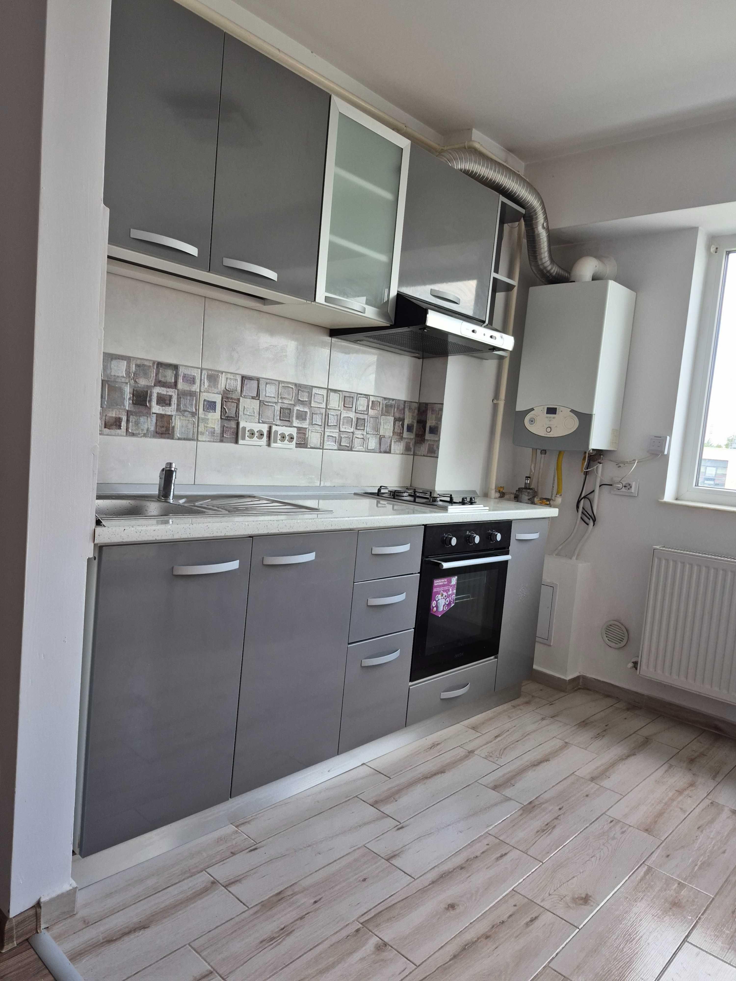 Vând apartament Fiald Bacău, Str. Tazlăului - imagine 1