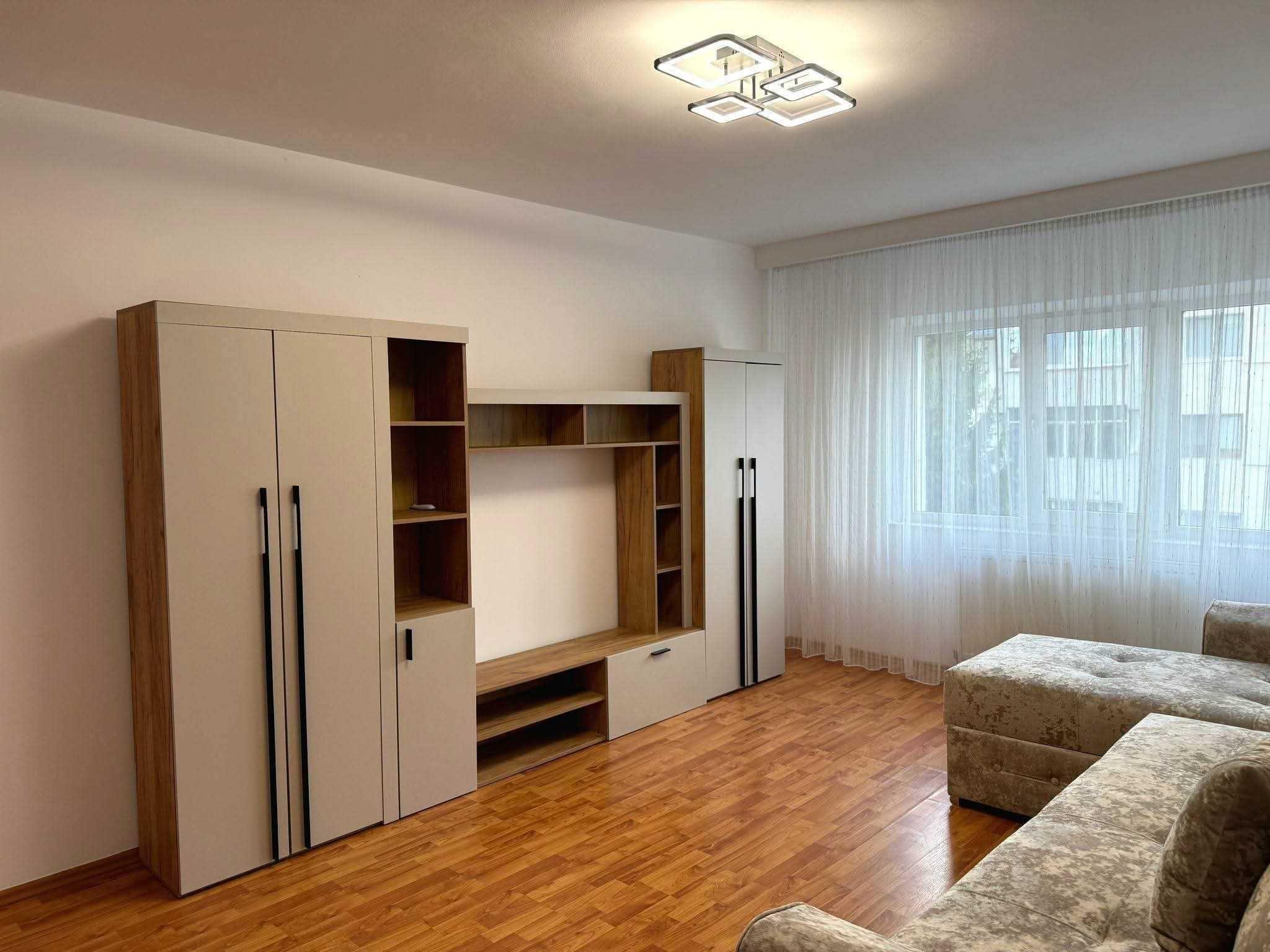 Apartament de închiriat!