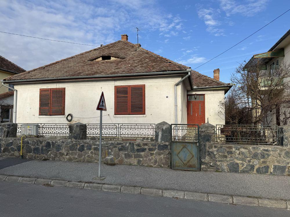 Casa individuala 170mp utili ,teren 900 mp -zona Parcul  Sub Arini