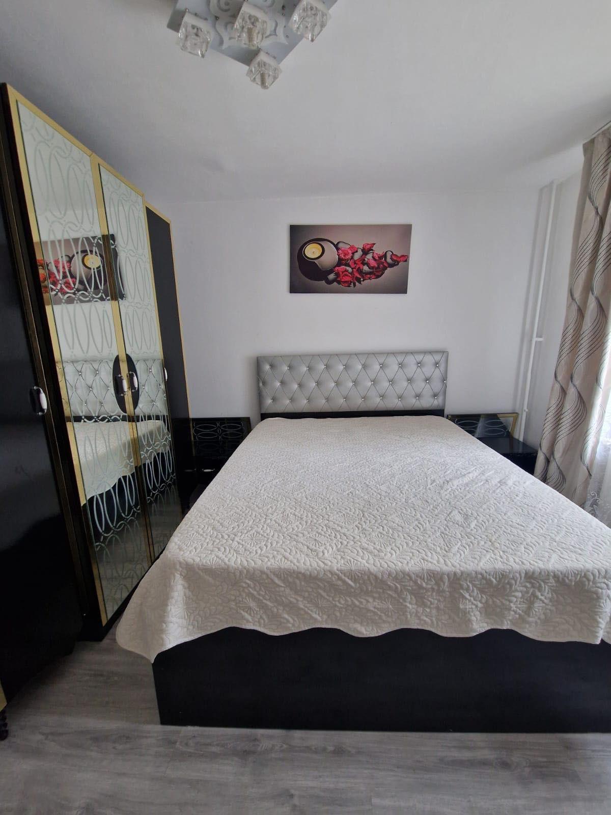 Închiriere apartament - imagine 1
