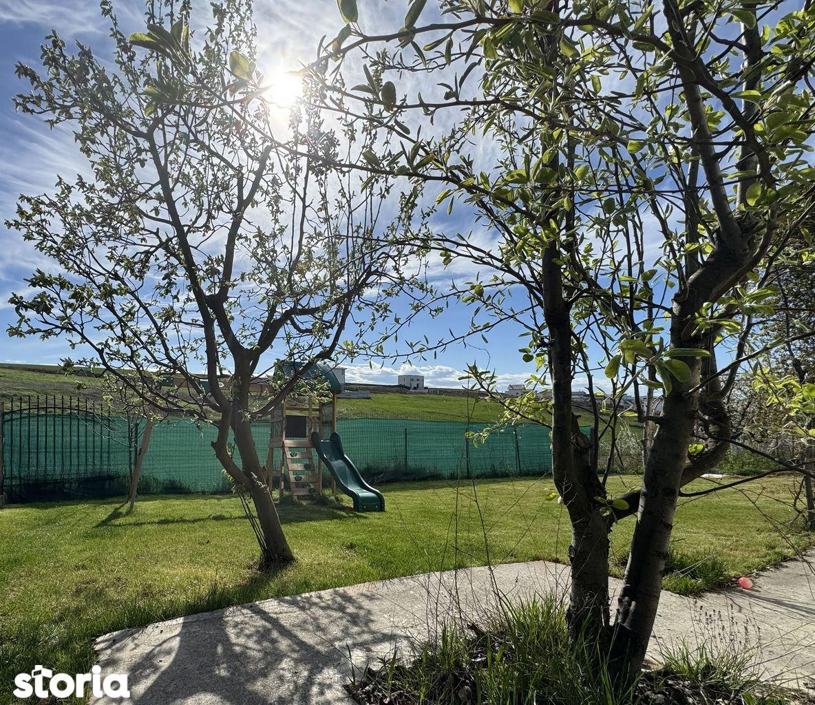 Casă 330 mp, aproape de centru, complet funcțională, grădină și terasă - imagine 1