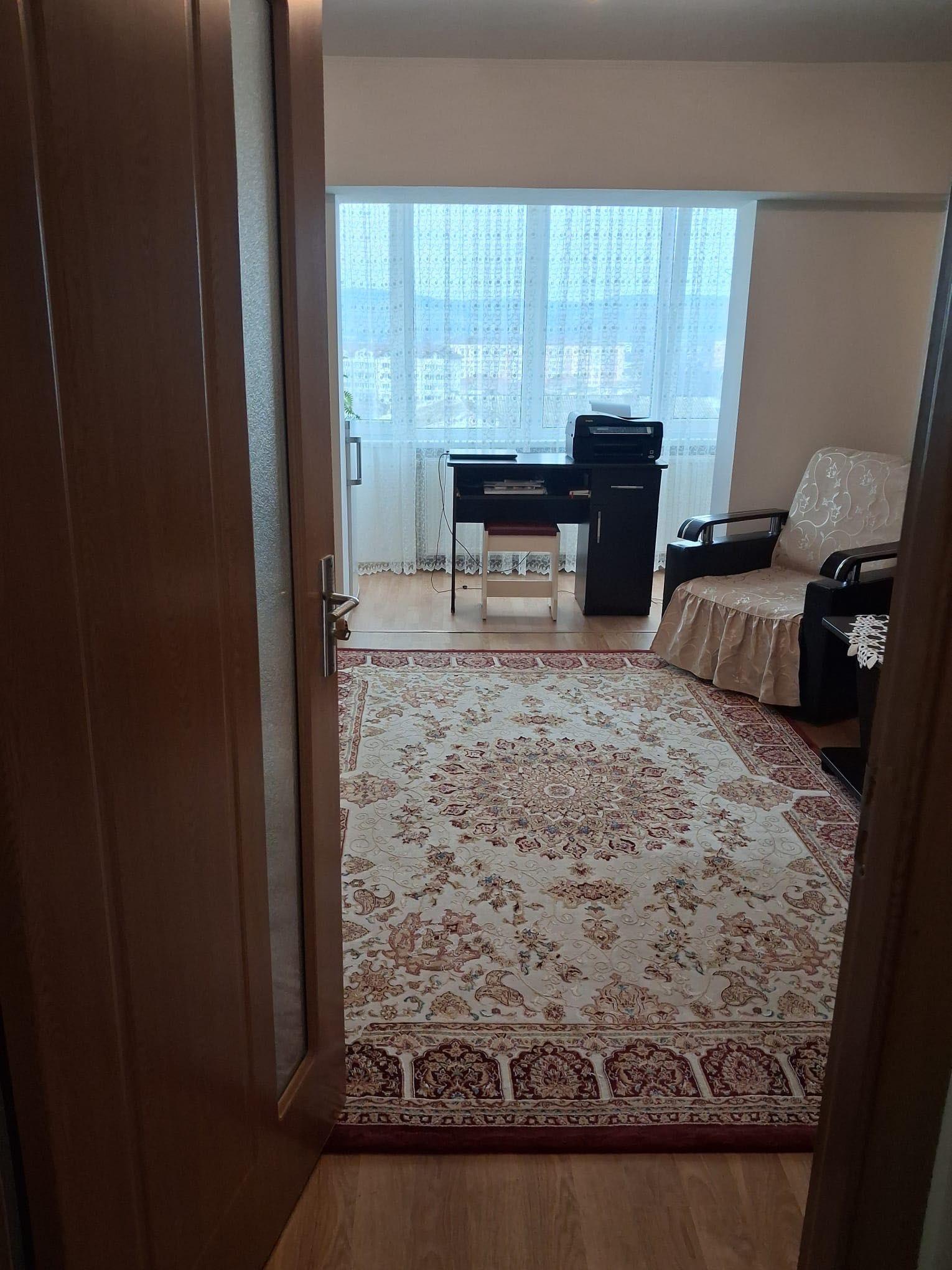 Vând apartament cu o cameră, Calea romanului( lângă OMV) - imagine 1