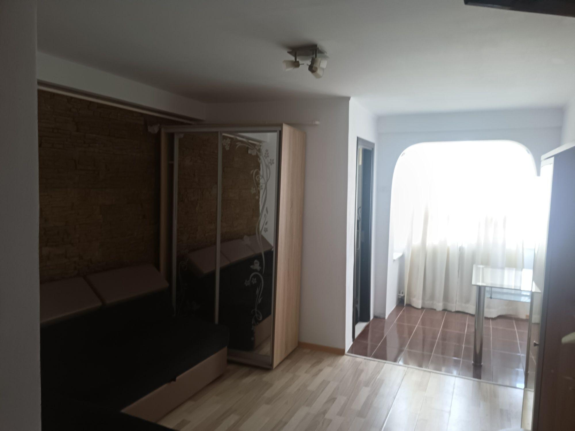 Vand garsoniera in Piatra Neamt - imagine 1