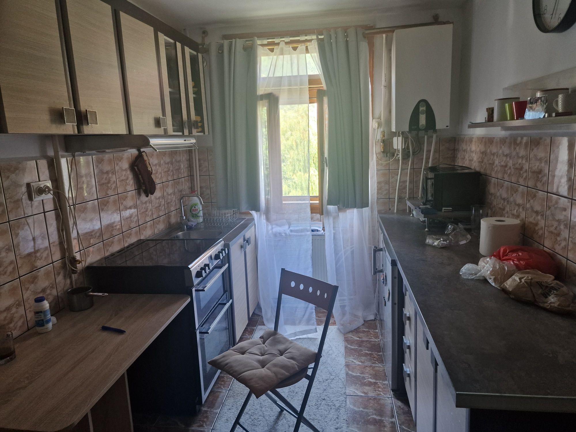Ap 2 Cam,etaj 3,la cheie,50mp,decomandat,balcon,centrală, termopane - imagine 1