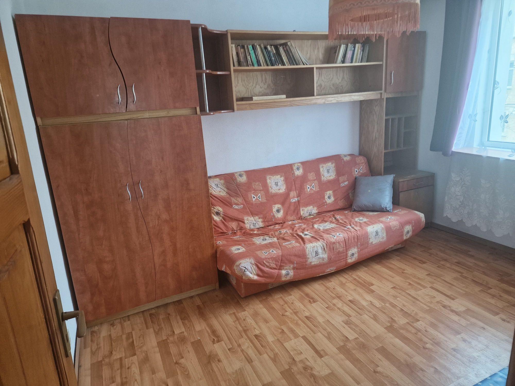 Ap 3 cam, etaj 1 , Maratei , decomandat, balcon,centrala  termopane - imagine 1