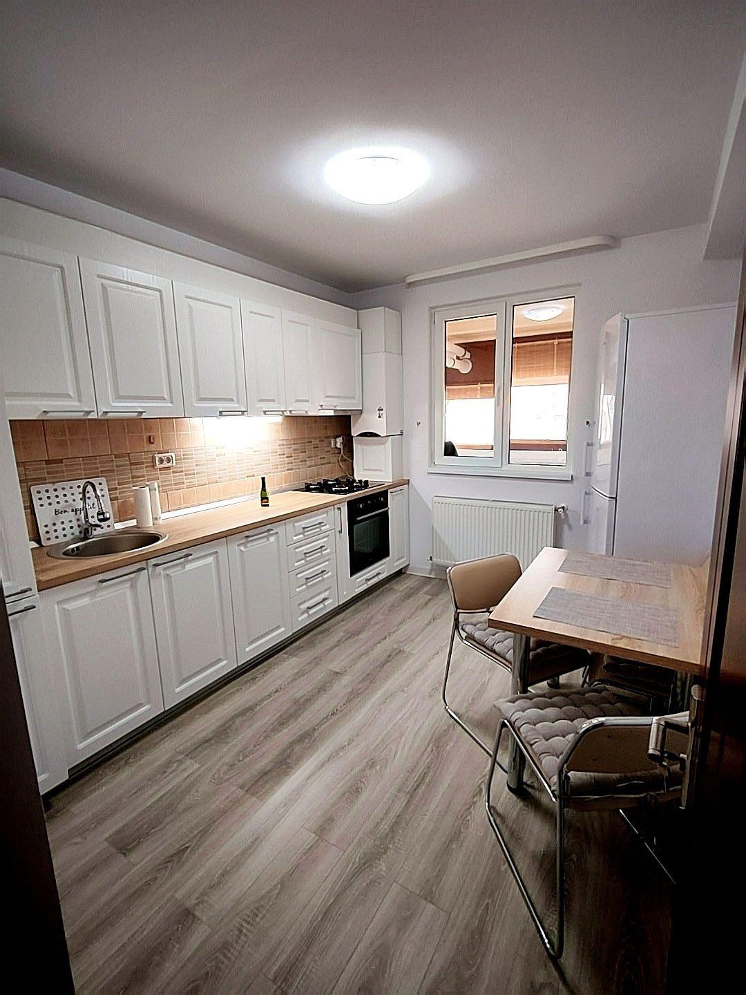 Apartament 2 camere/ 2 bai 80 mp Cartier Tei