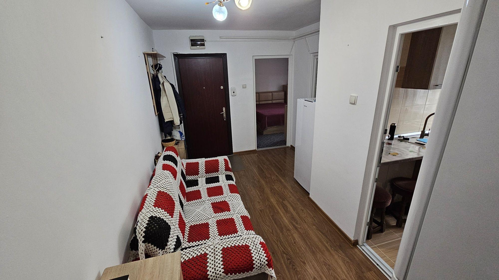 Inchiriez apartament ULTRACENTRAL - imagine 1