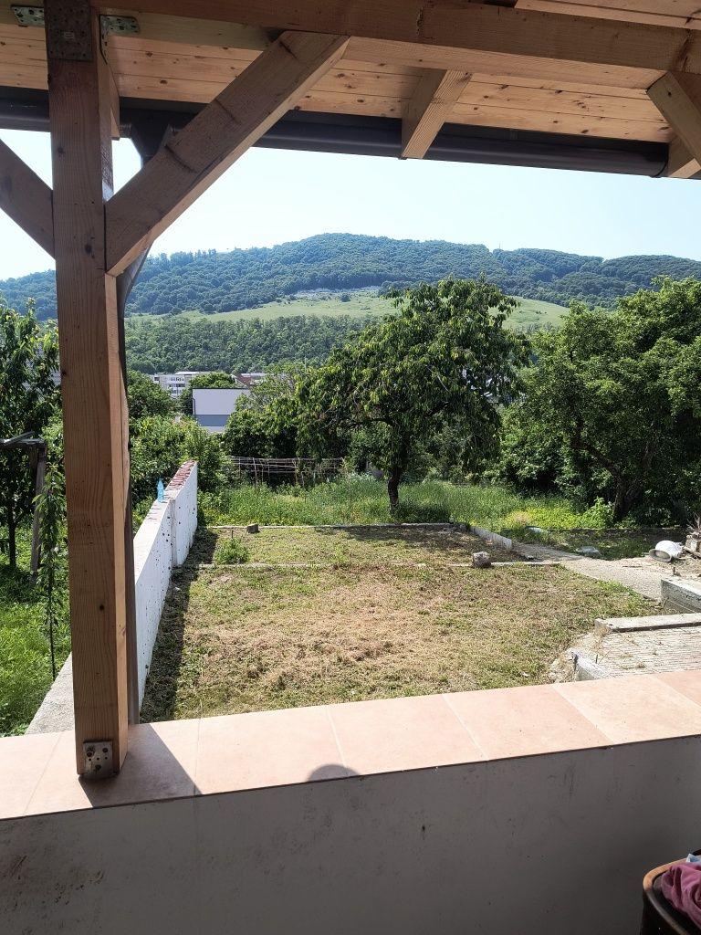 Casă cu grădină, 174mp, cărămidă+lemn, teren 480mp - imagine 1
