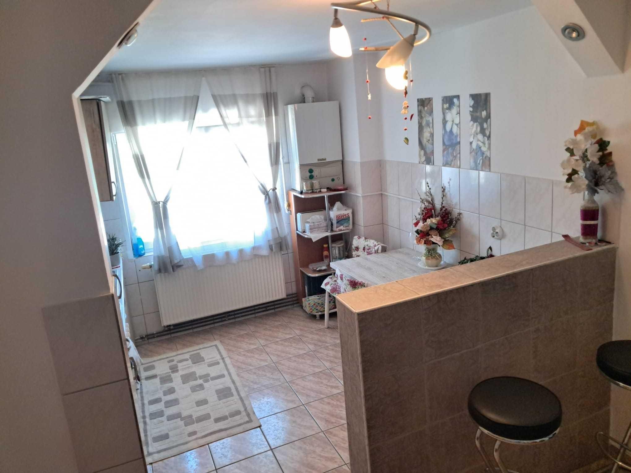 apartament 2 camere  finisat ,str..Andrei  Muresanu - imagine 1