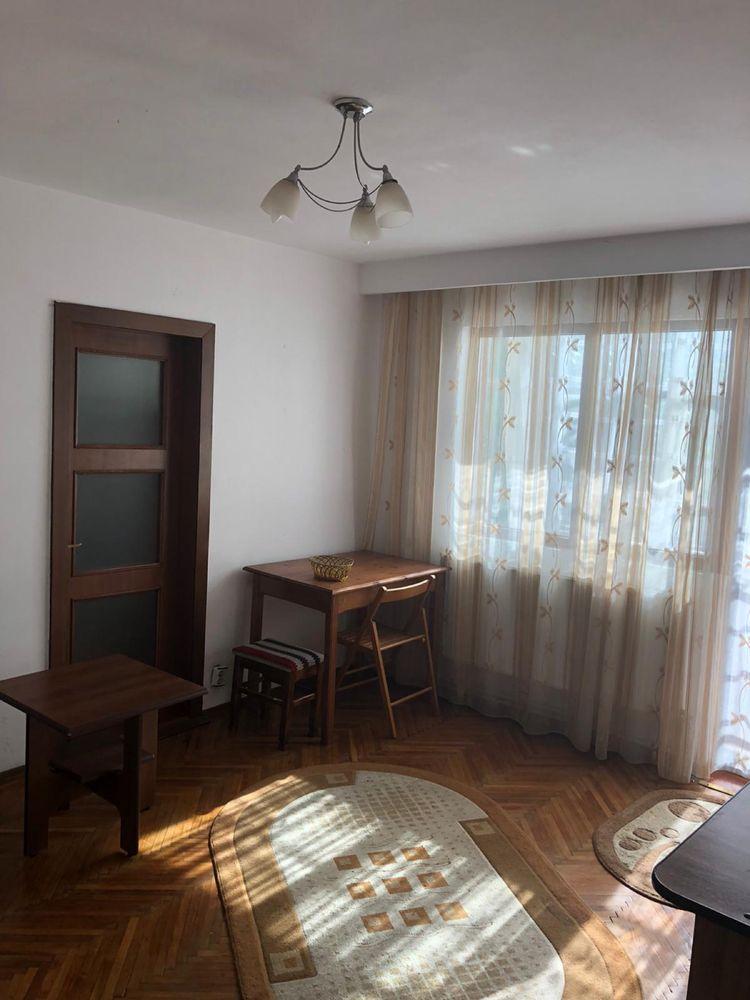 Vand apartament 2 camere. - imagine 1