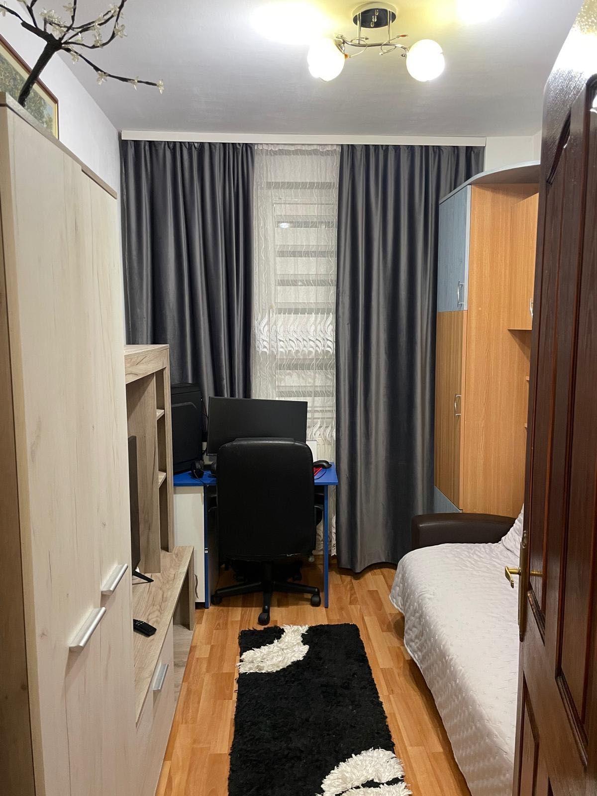 Vând apartament 3 camere girdu - imagine 1