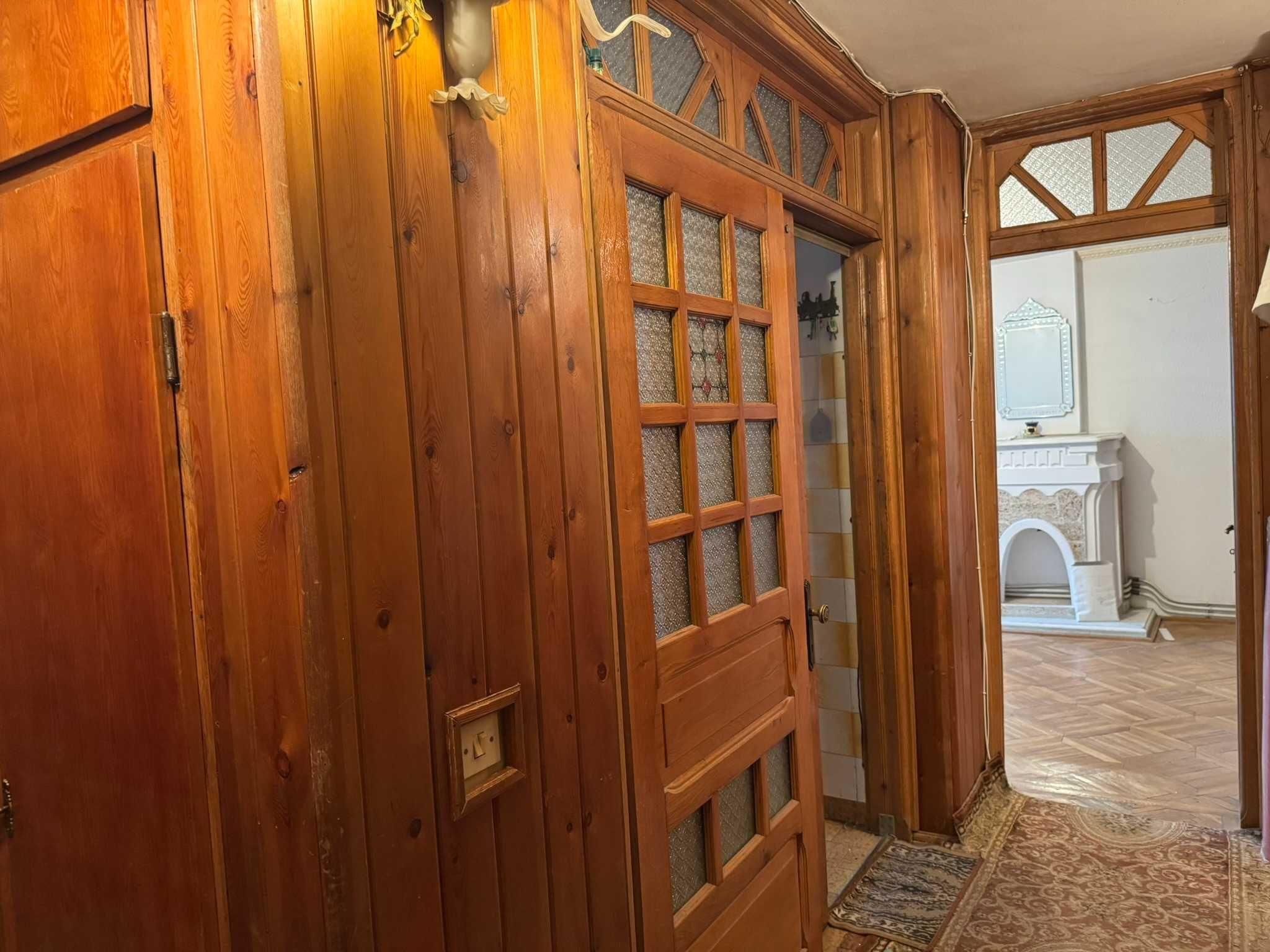 Direct proprietar apartament 4 camere et.2 decomandat centru Targu Jiu - imagine 1