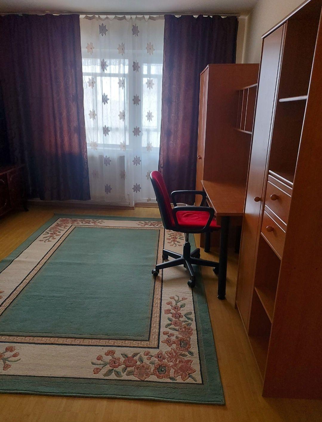 Ofer spre inchiriere apartament 2 camere mobilat și utilat - imagine 1