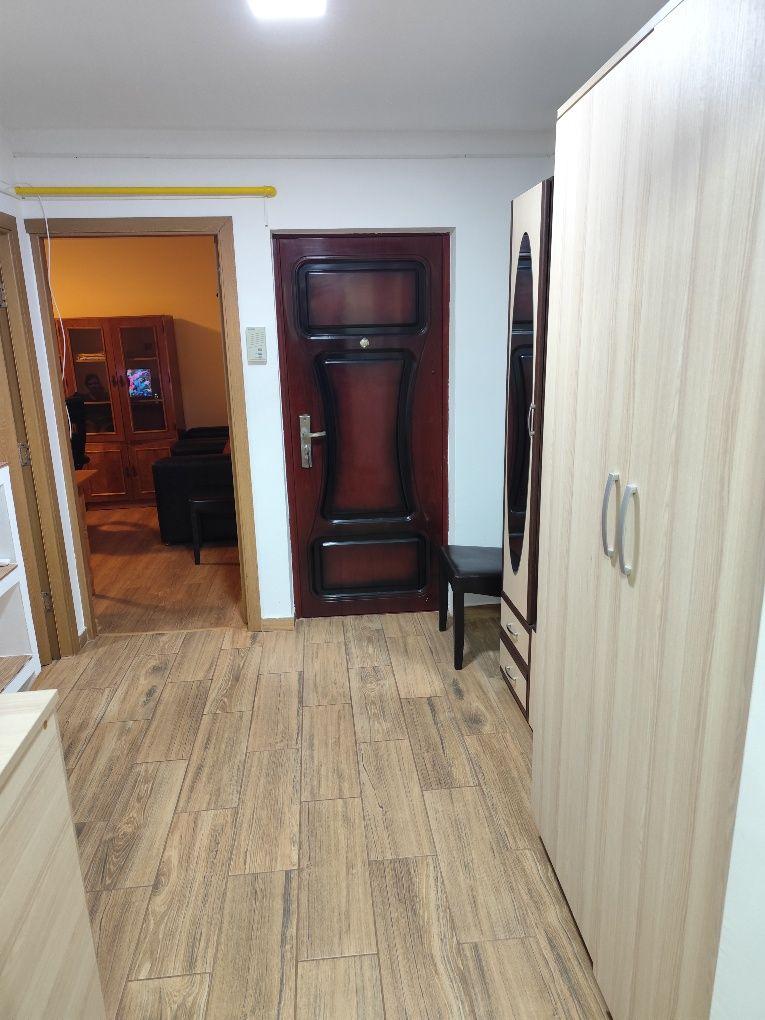 Inchiriez apartament 2 camere - imagine 1