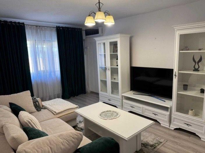Inchiriez Apartament 2 camere