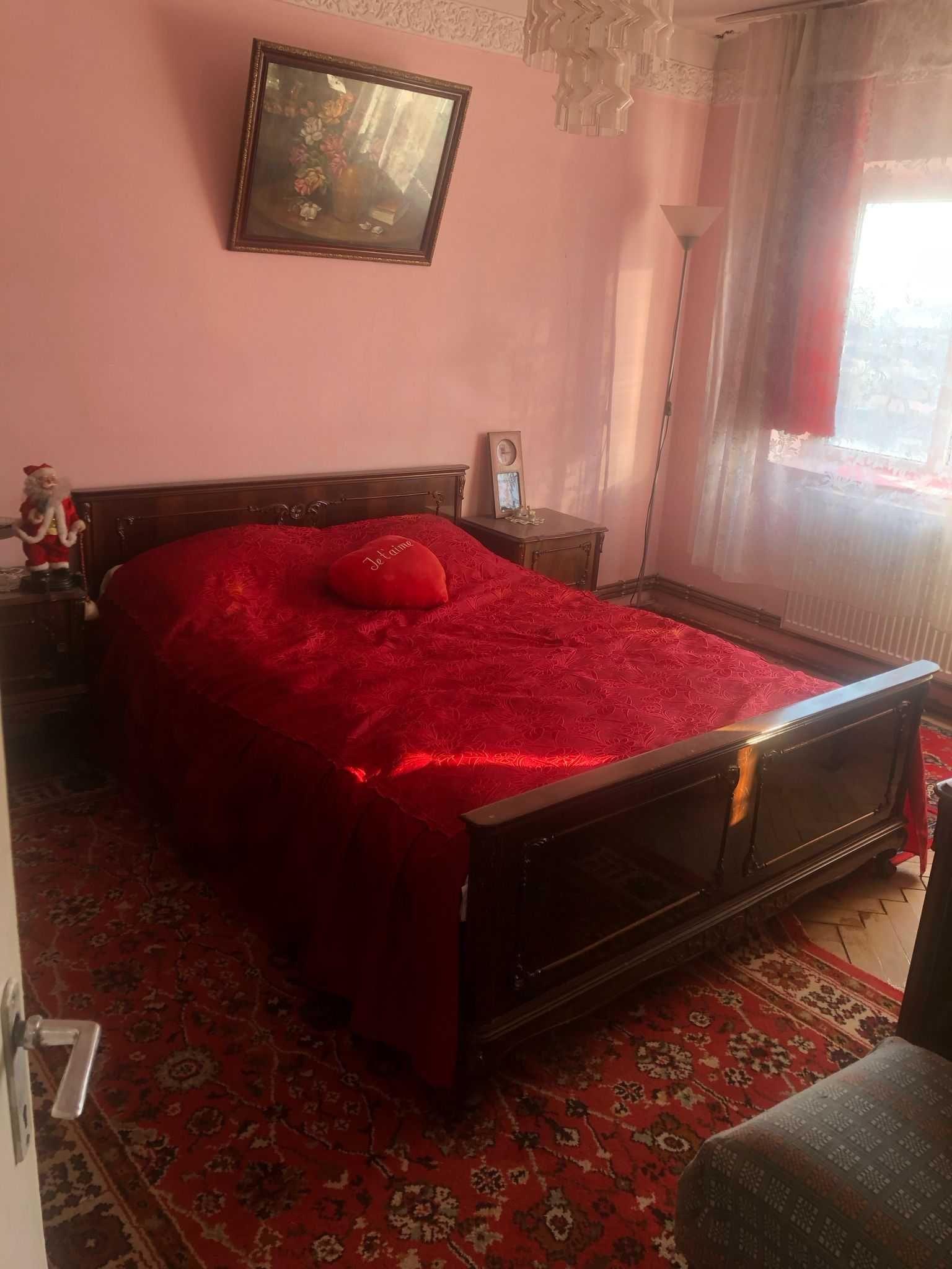 De vanzare apartament cu 3 camere comfort 1 decomandat - imagine 1