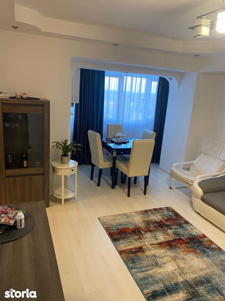 Vand apartament 3 camere ultracentral - imagine 1