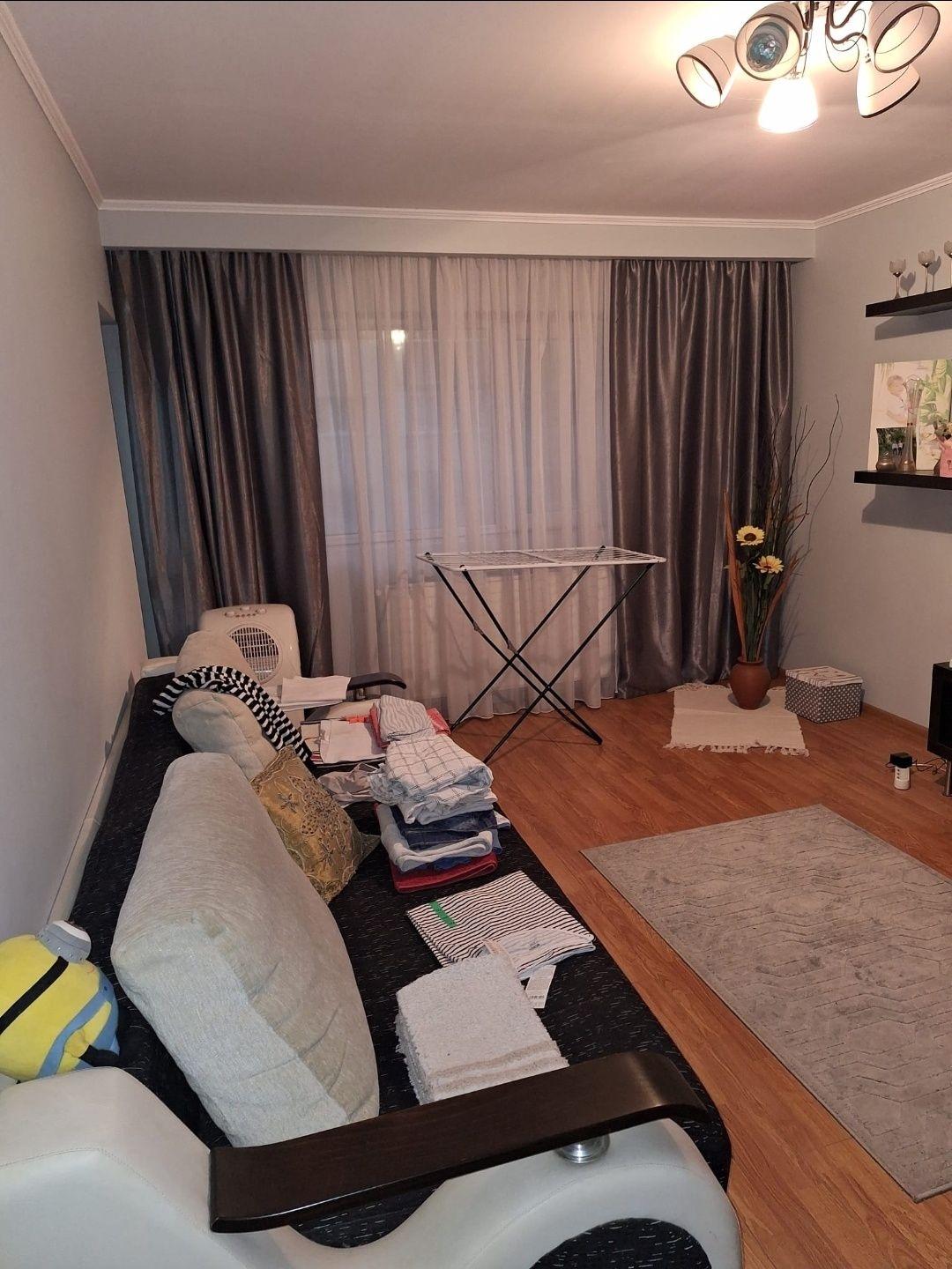 Inchiriez apartament 3 camere