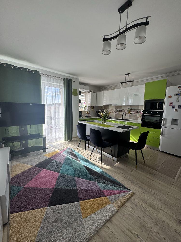 Apartament 3 camere Zona Tineretului str Lacului