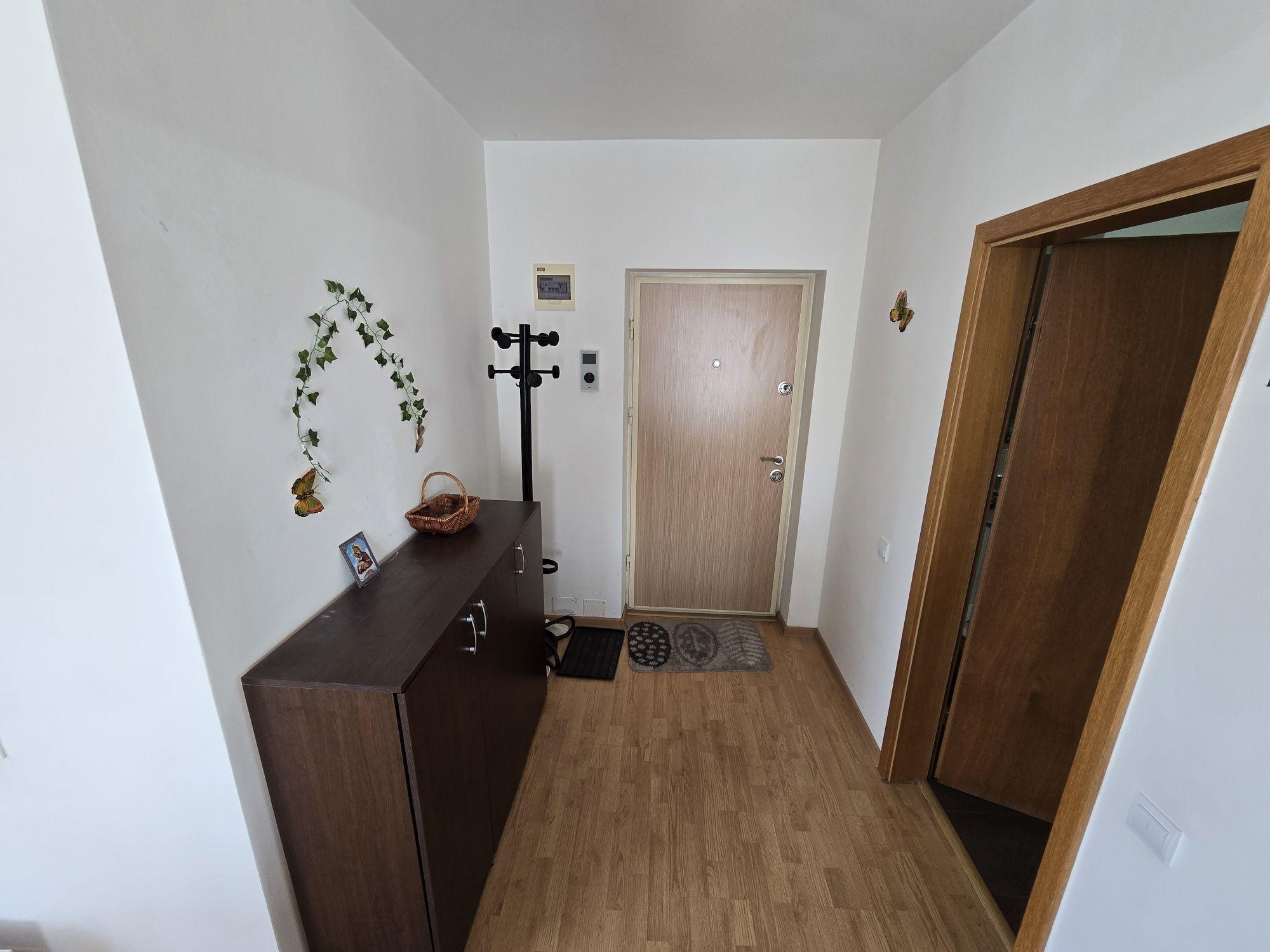 De inchiriat apt. 1 camera Flora Parc