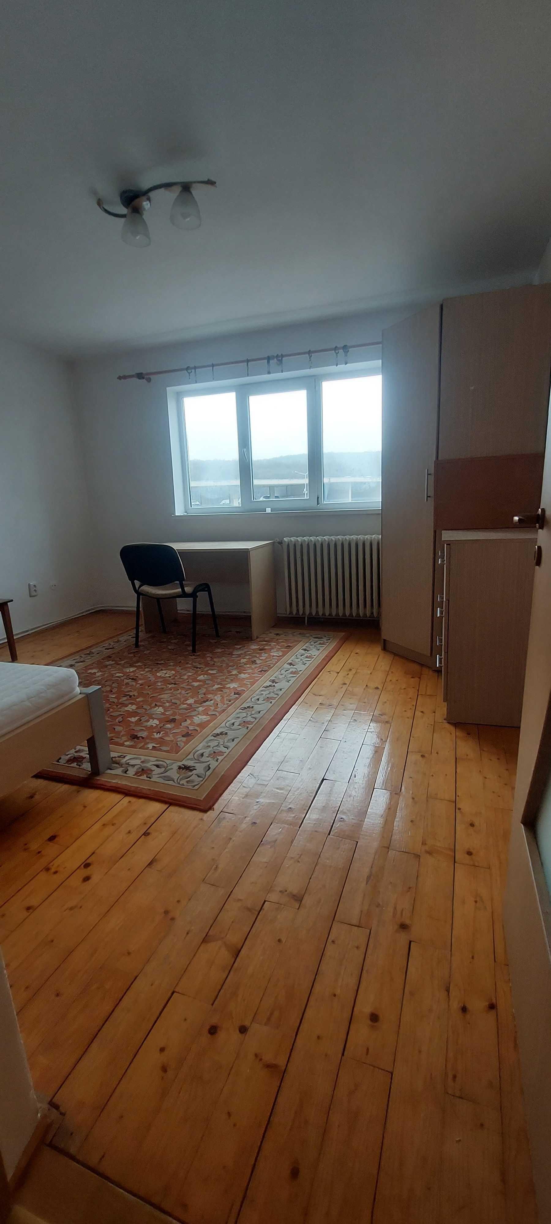 Apartament 3 camere de închiriat în Mănăștur – str. Mehedinți, etaj 7, decomandat, parcare - imagine 1