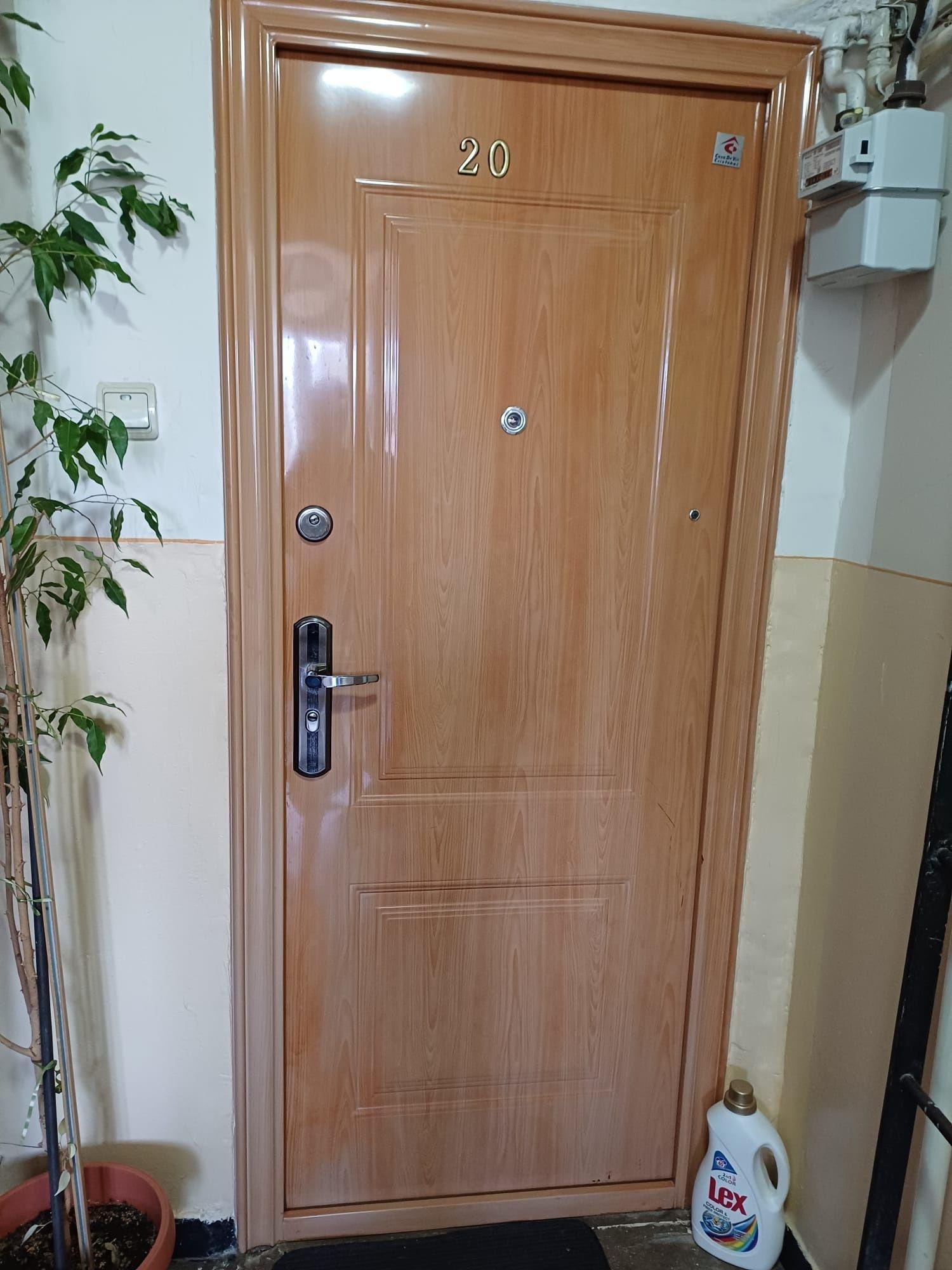 Apartament de vânzare - imagine 1