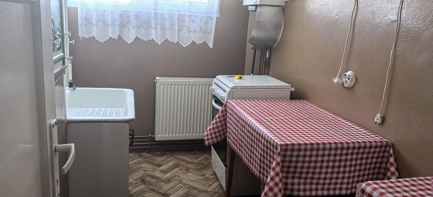Închiriere garsonieră