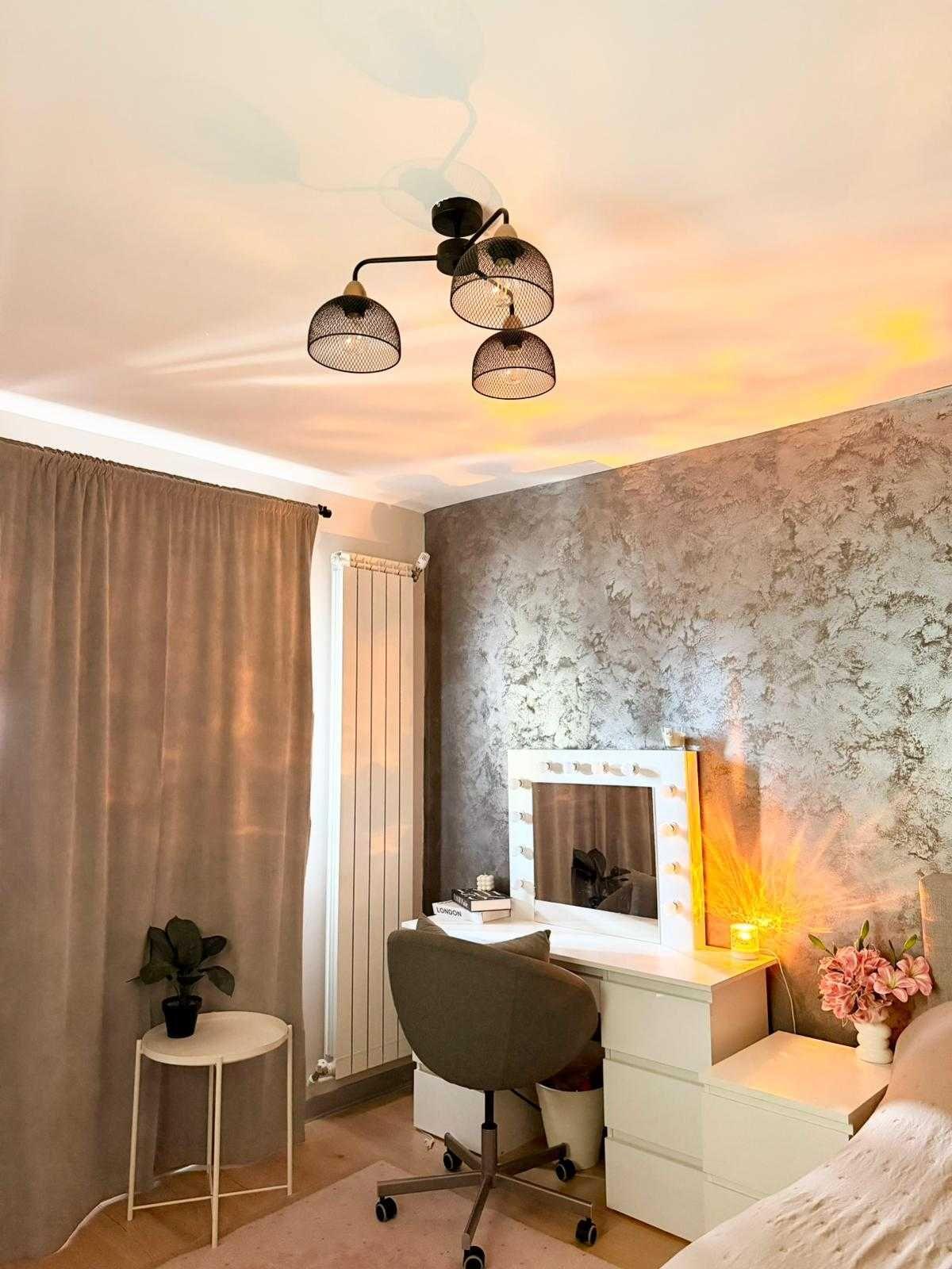 apartament 3 camere - str. Badea Cartan cu vedere la Sala Polivalenta