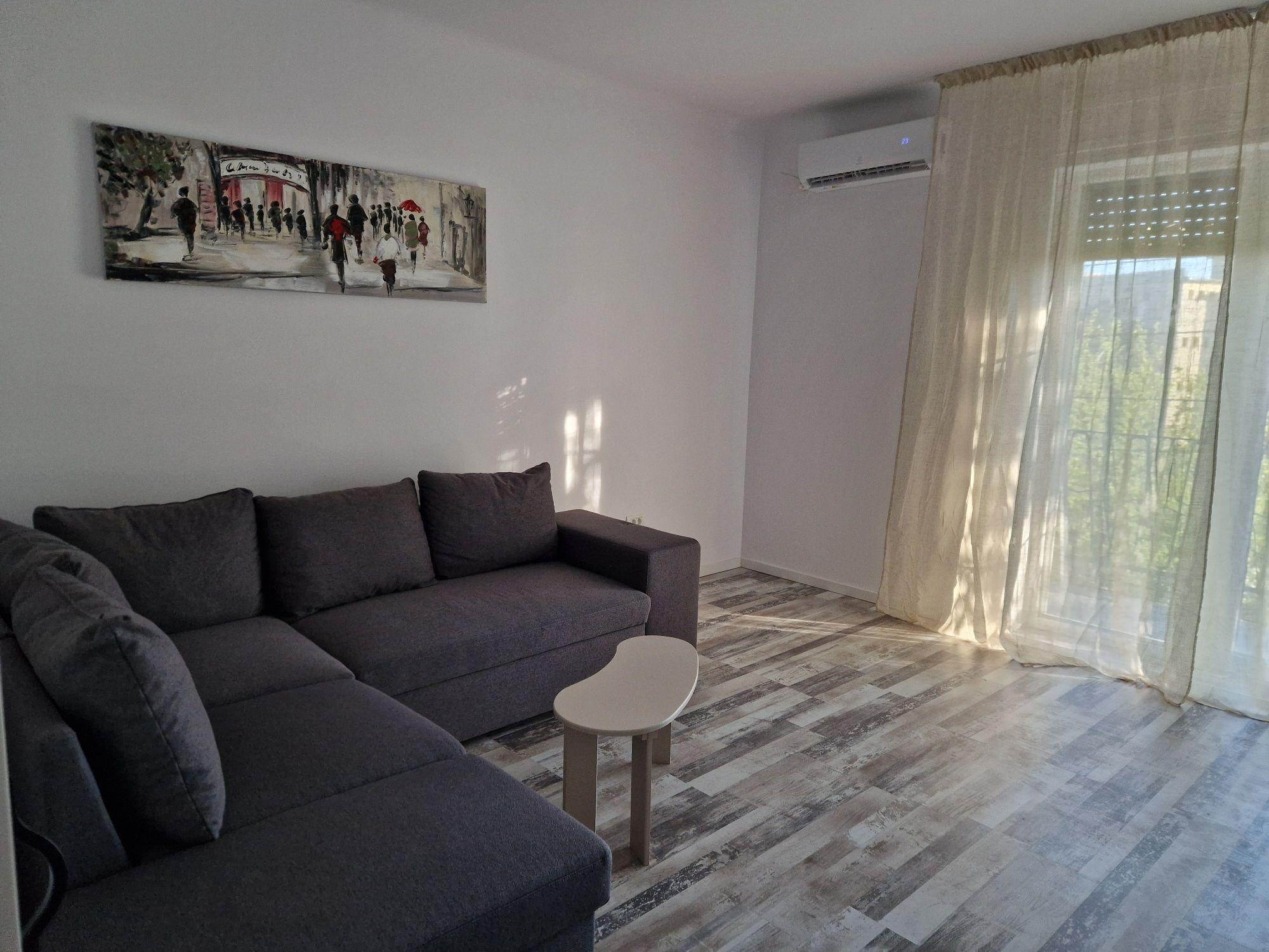 Închiriez apartament 2 camere