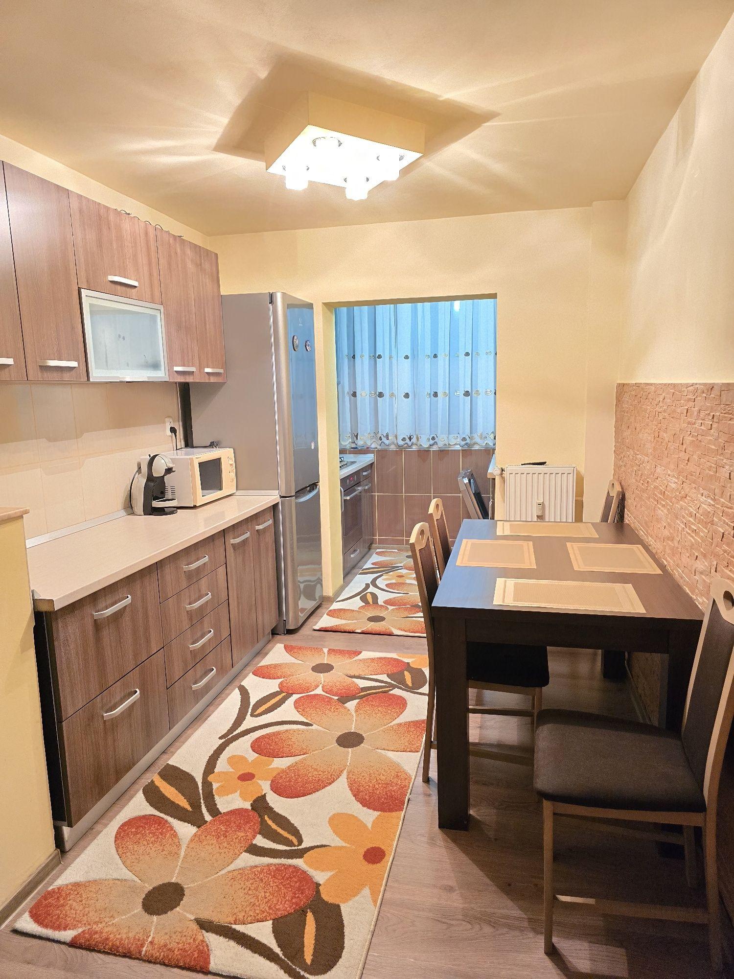 Apartament 2 camere decomandat Decebal