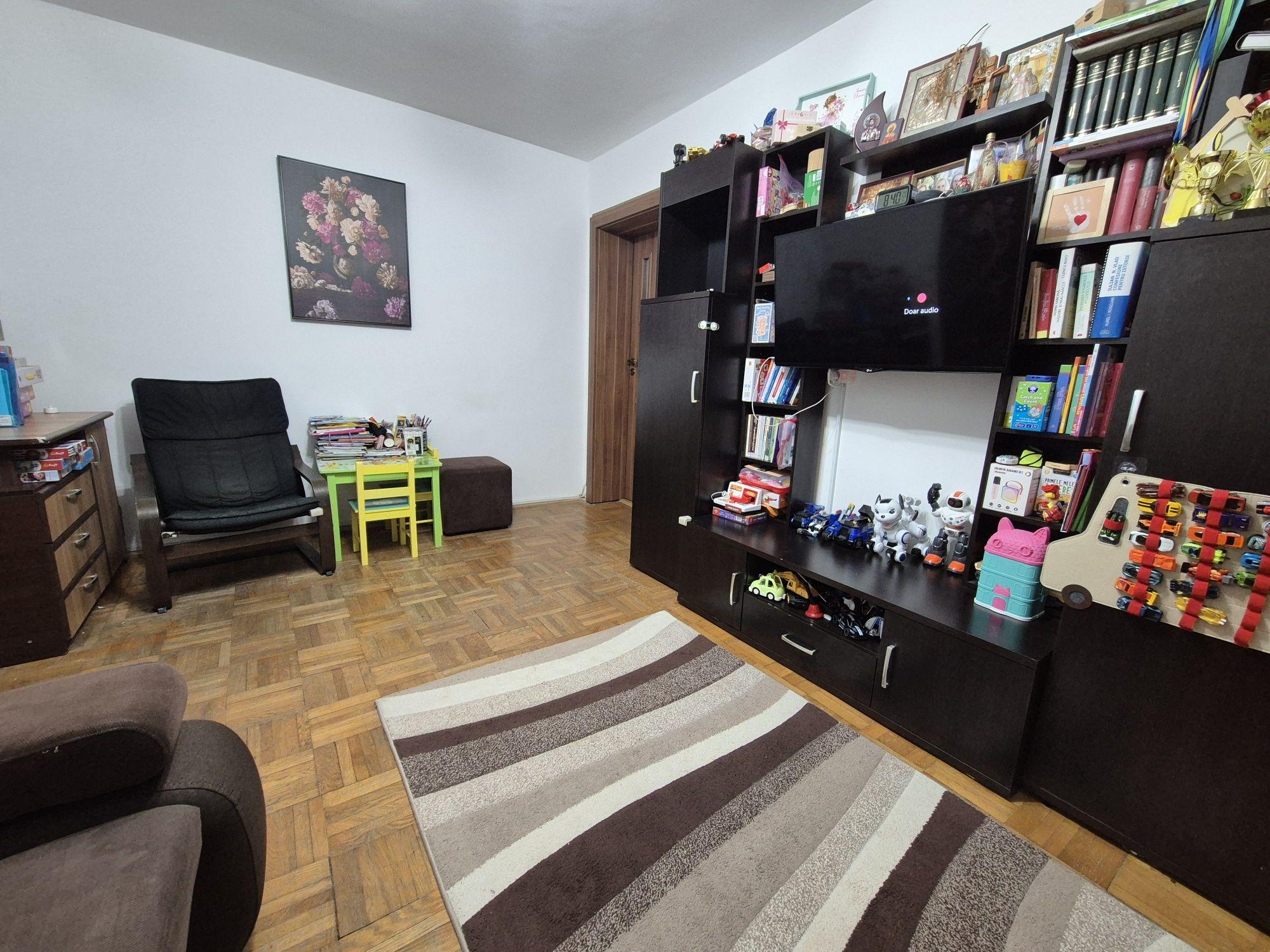 Apartament 3 camere Giulesti