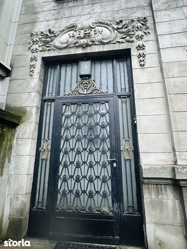 apart 2 cam în vilă, ultracentral, Romană / Dorobanți (curte proprie).