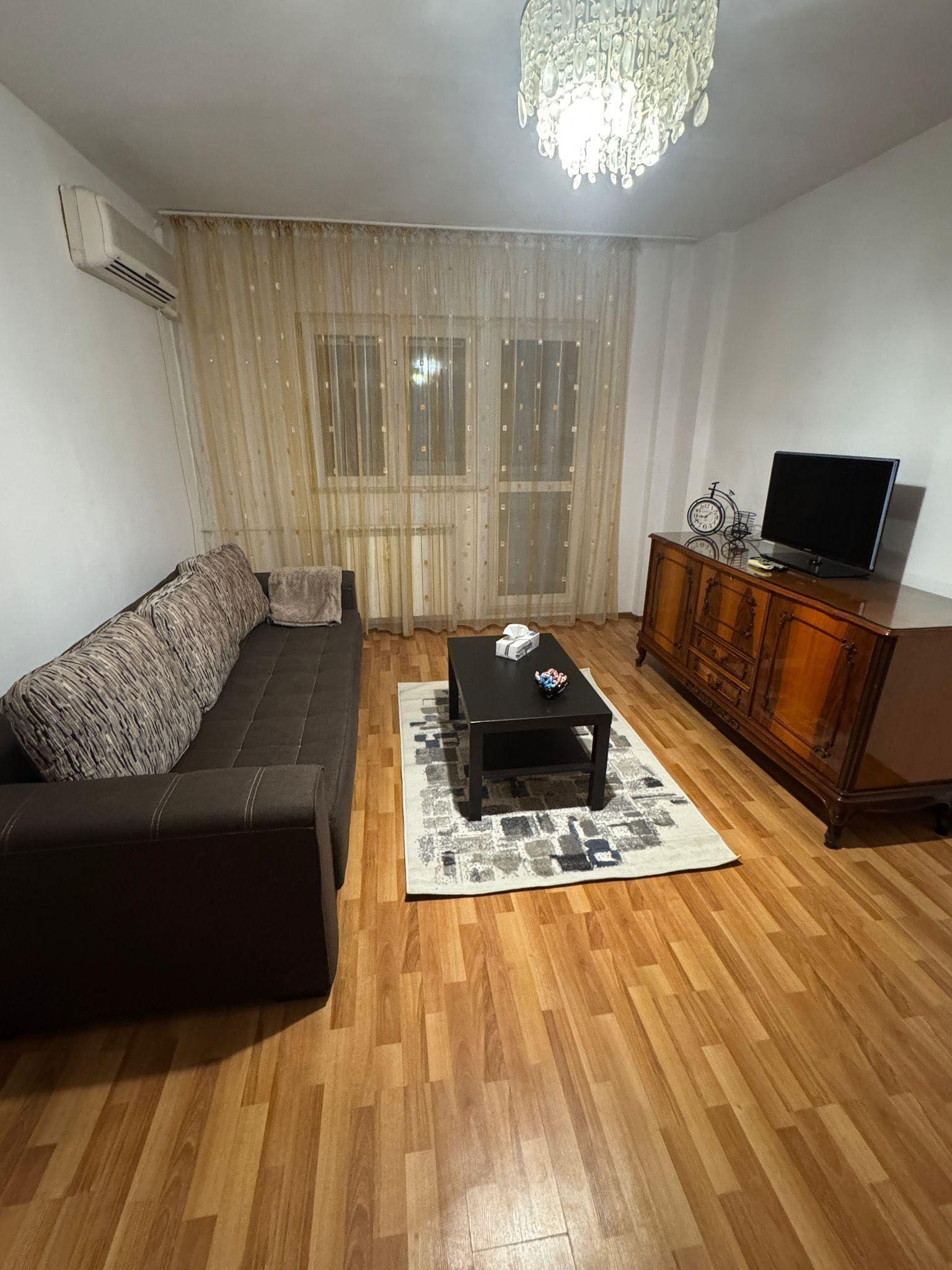 Inchiriere apartament 3 camere Iancului, Biserica Capra