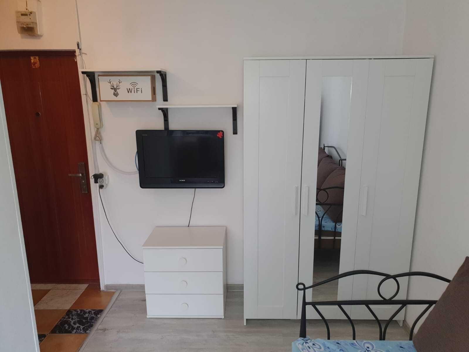 Inchiriez garsoniera