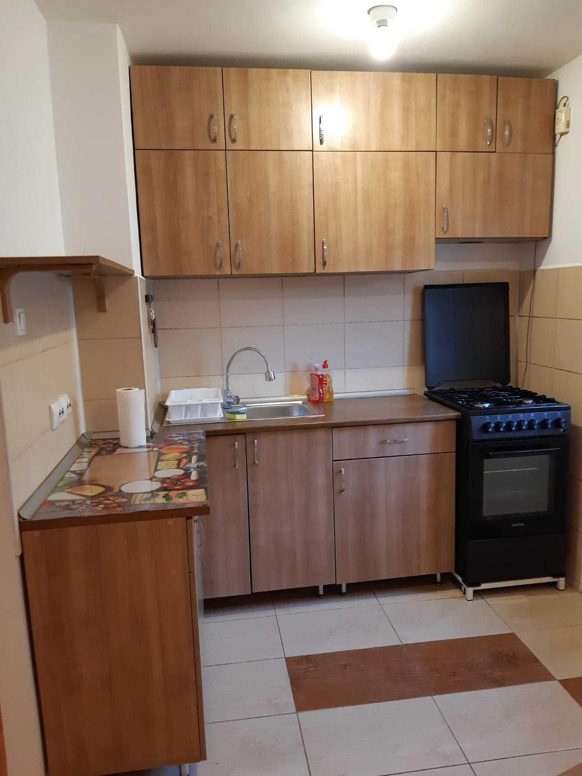 Dau în chirie garsonieră în zona Lujerului