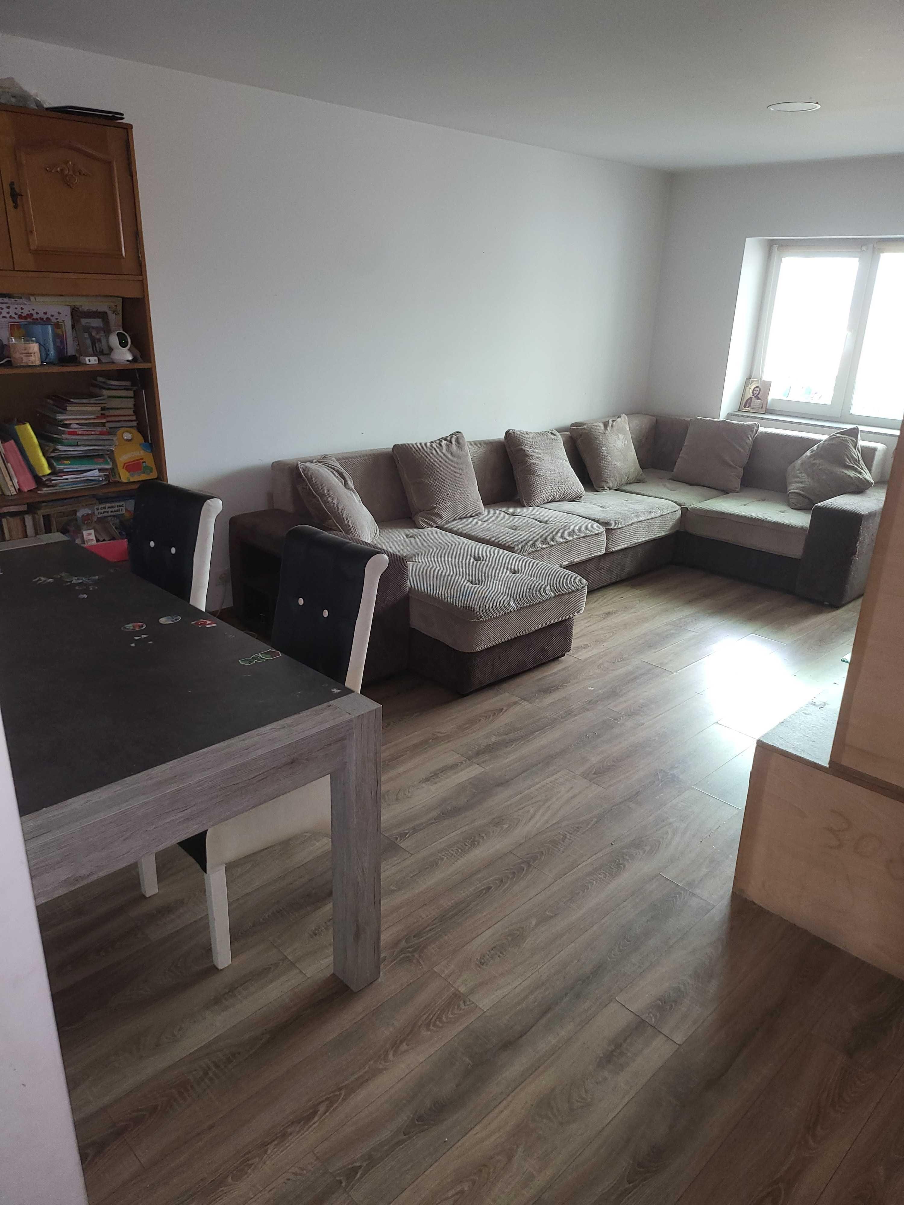 Apartment de vanzare - Zona Rond Vechi - imagine 1